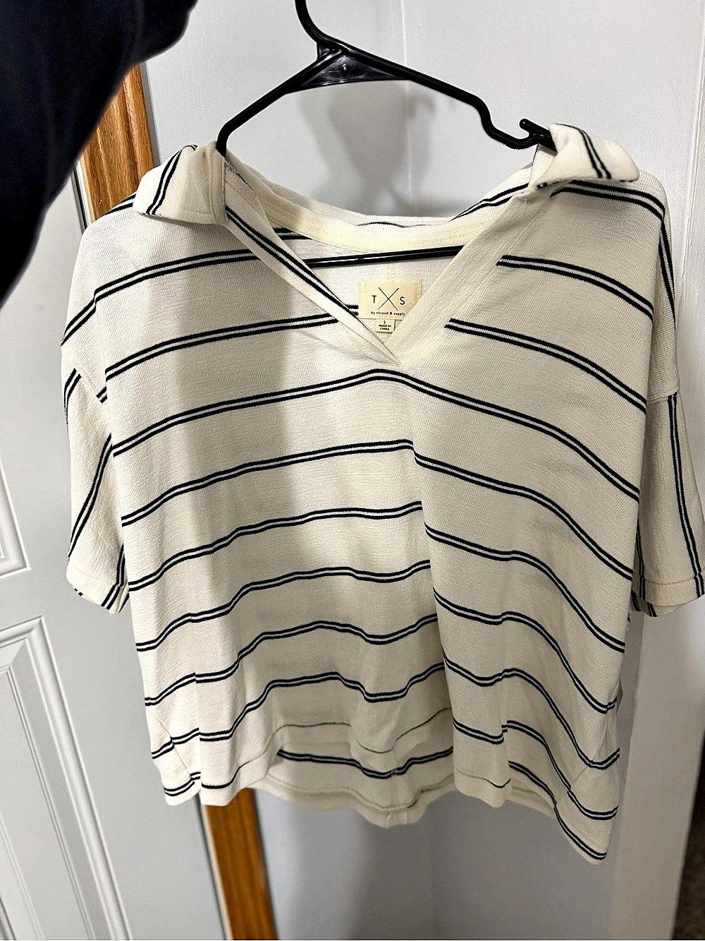 T by Thread & Supply Striped Short Sleeve Top in White & Black Size Small NWT